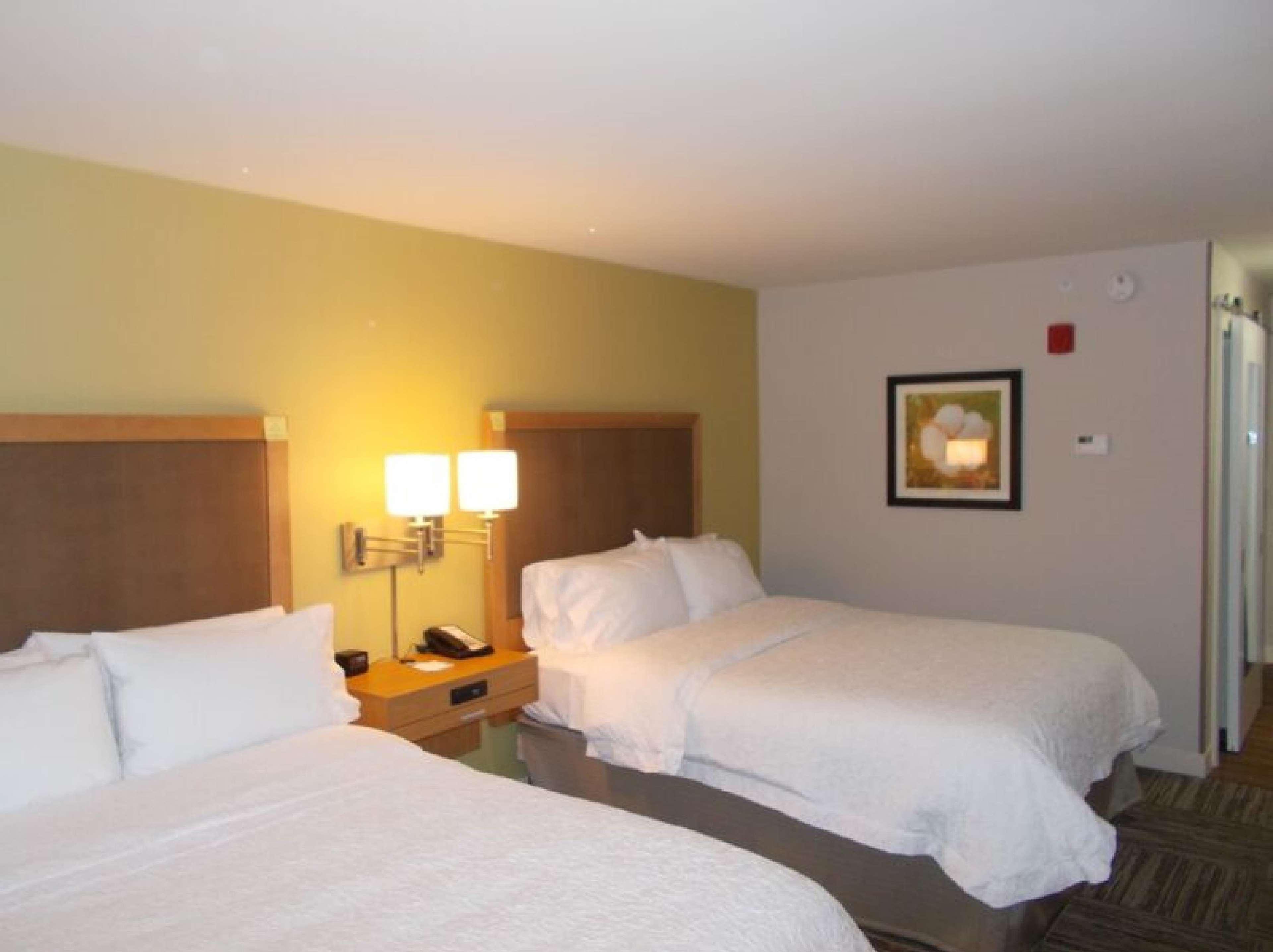 Hampton Inn וויינסבורו מראה חיצוני תמונה