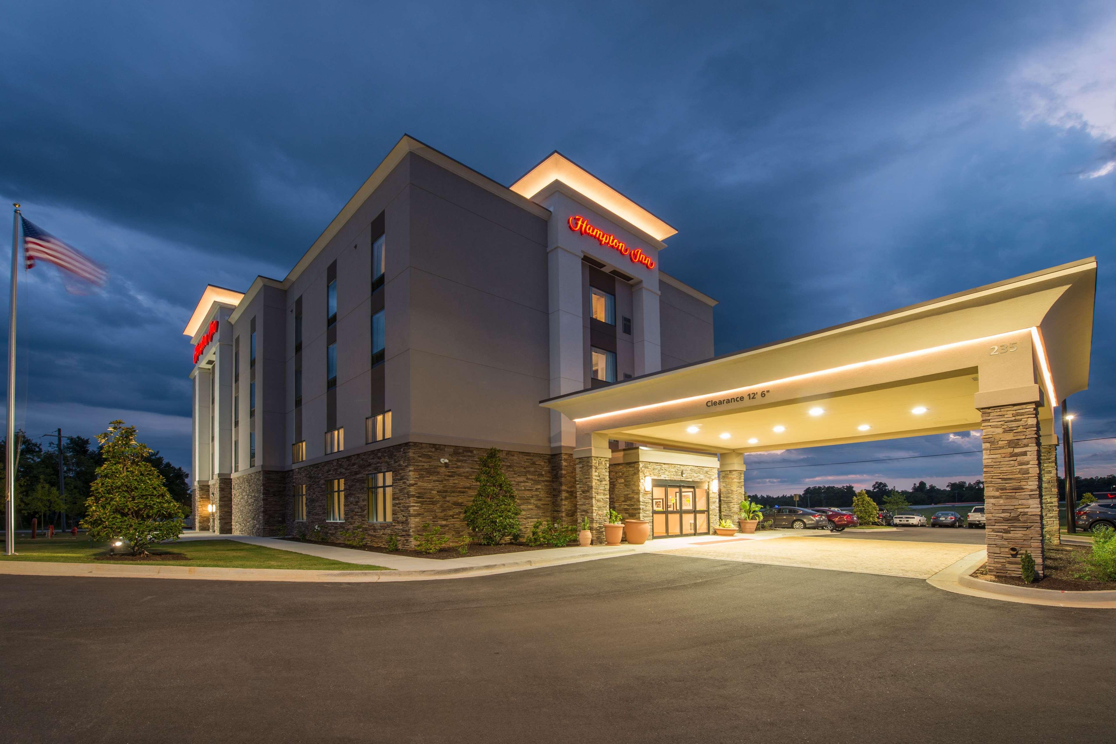 Hampton Inn וויינסבורו מראה חיצוני תמונה