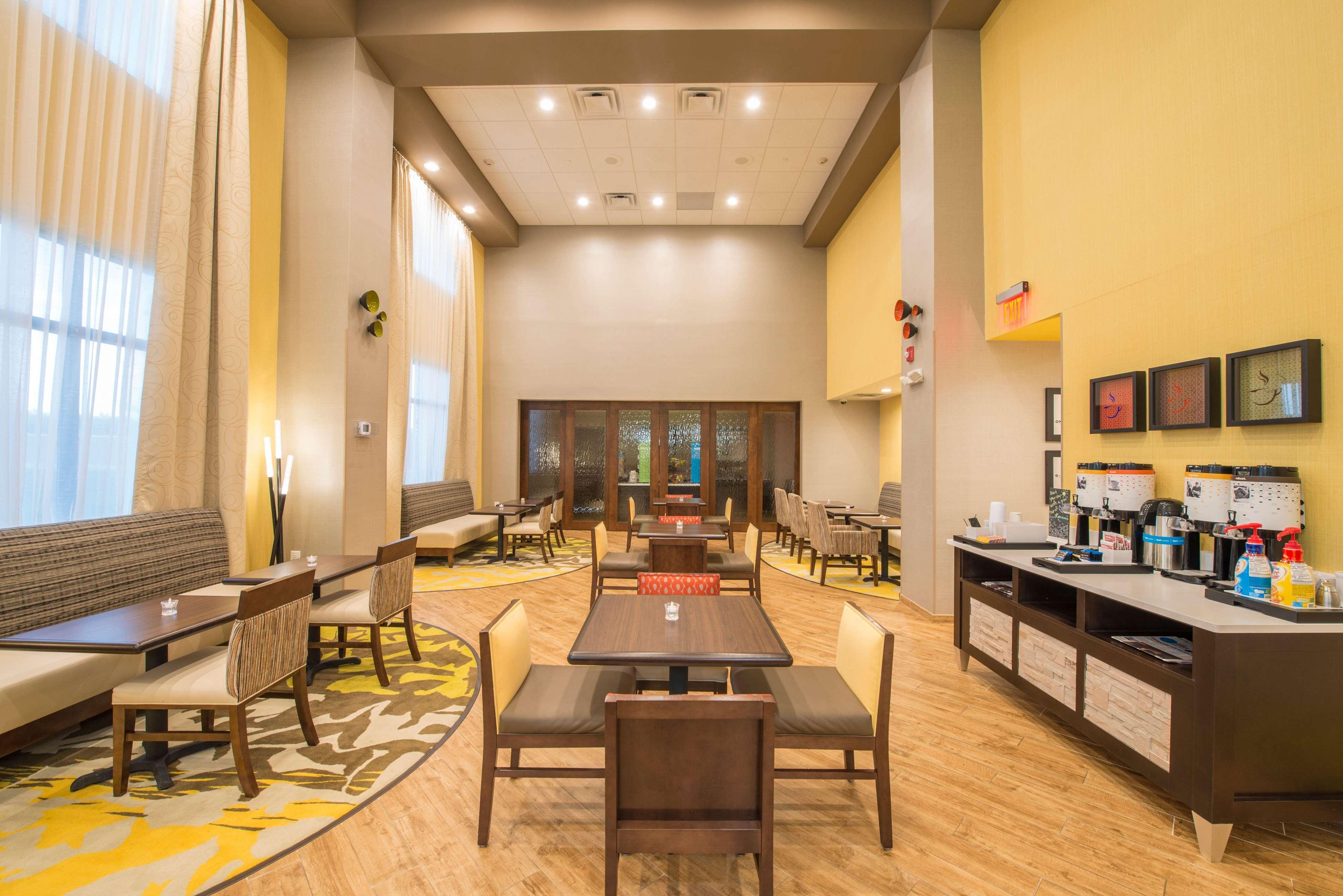 Hampton Inn וויינסבורו מראה חיצוני תמונה