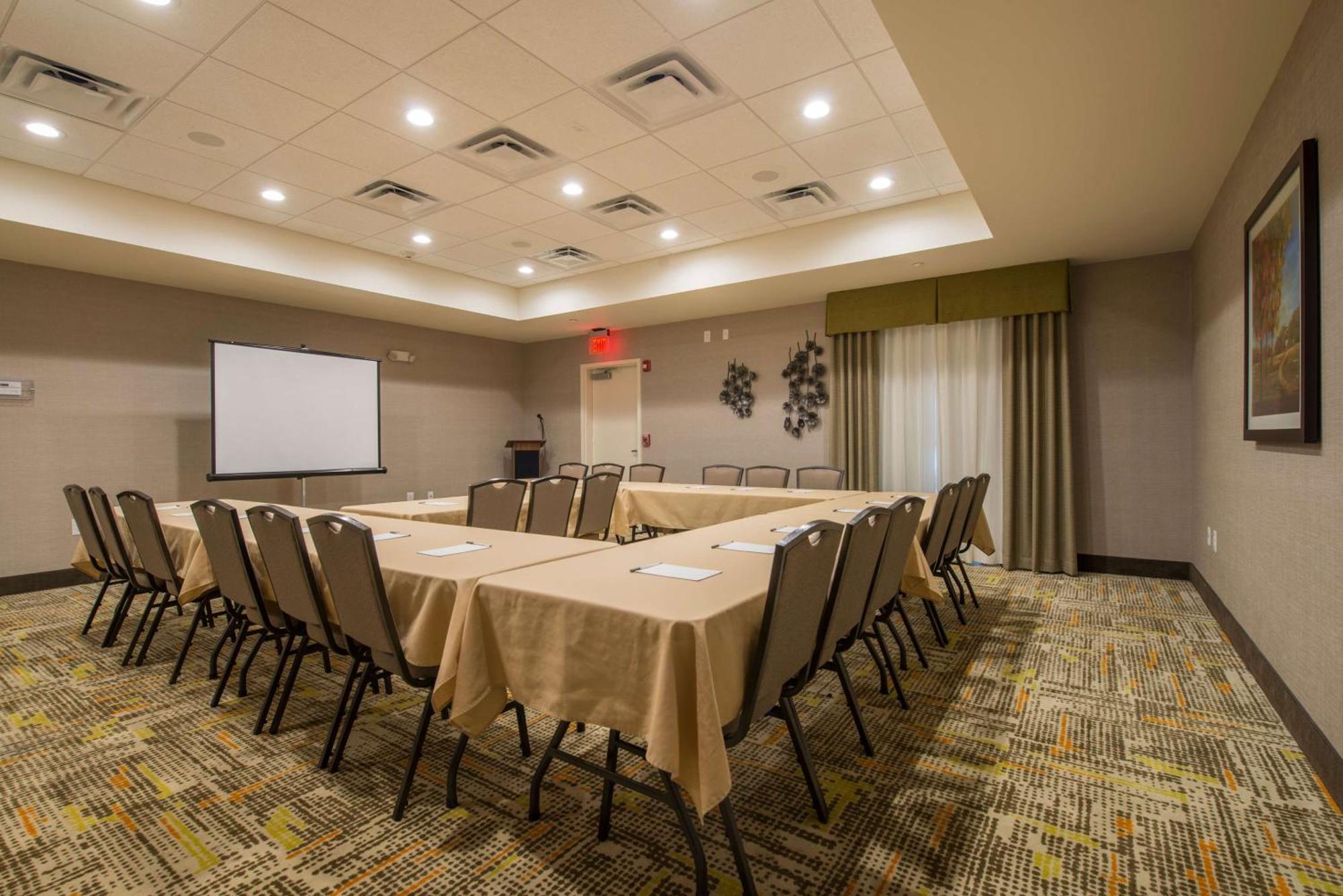 Hampton Inn וויינסבורו מראה חיצוני תמונה